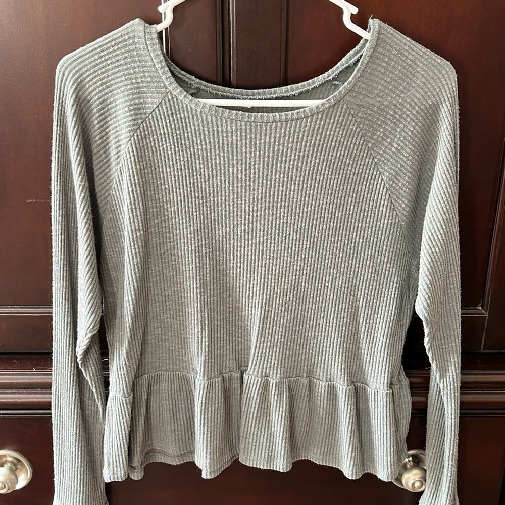 american eagle women's flowy top